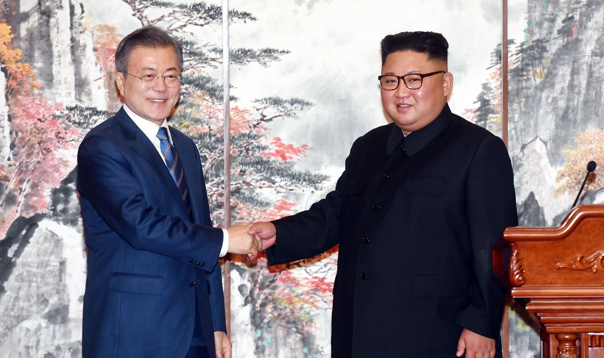 Moon Jae-inas ir Kim Jong Unas