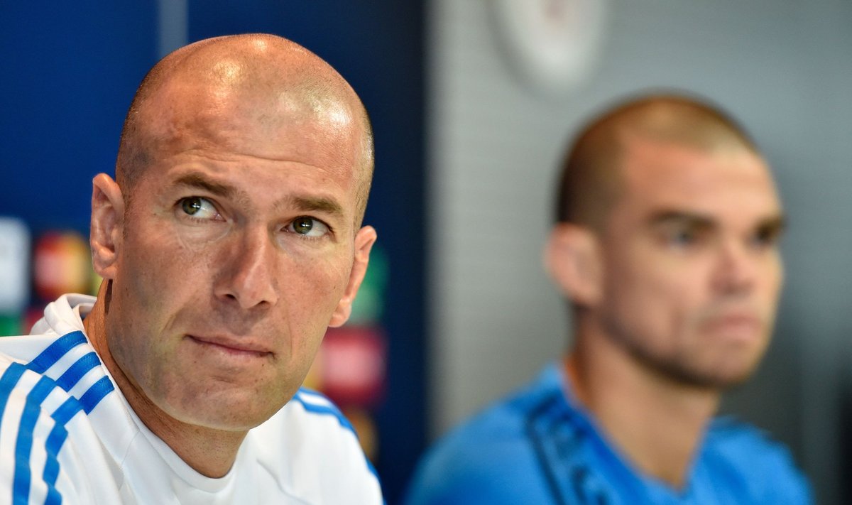 Zinedine'as Zidane'as, Pepe