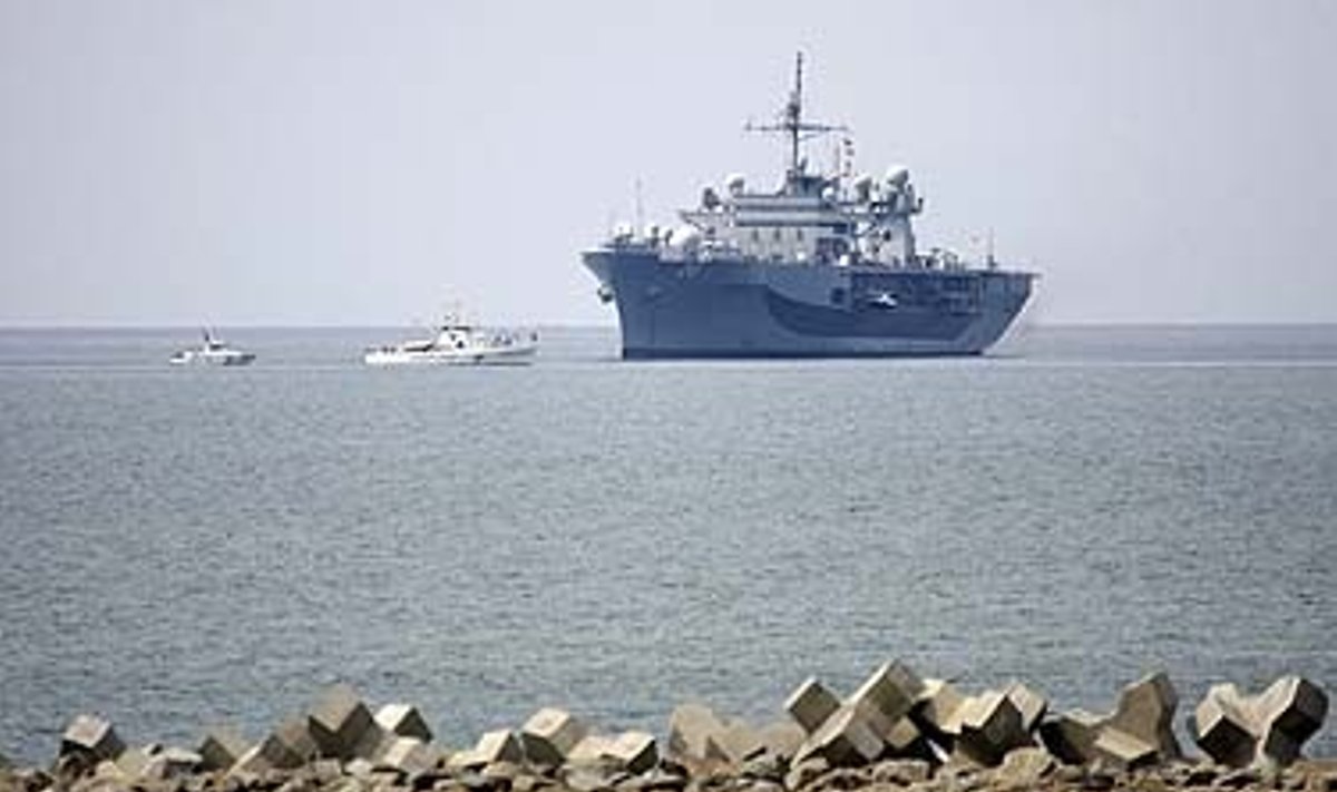 JAV laivyno karinis laivas atvyksta į Gruzijos Počio uostą