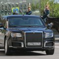 Putinas atvyko į savo inauguraciją nauju Rusijoje pagamintu limuzinu