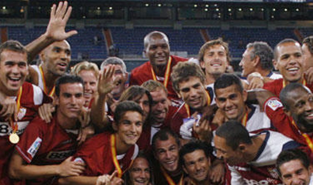 "Sevilla" futbolininkai iškovojo Ispanijos supertaurę
