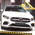 Automobilių saugumą vertinantis „Euro NCAP“ griežtina reikalavimus naujiems modeliams: turės būti mažiau ekranų ir daugiau mygtukų