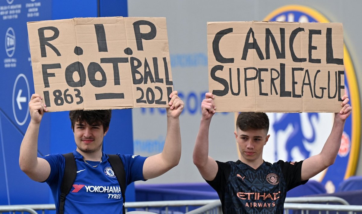 Sirgaliai protestuoja prieš futbolo Superlygos kūrimą
