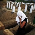 Serbija pirmą kartą areštavo asmenis, tiesiogiai dalyvavusius Srebrenicos žudynėse