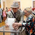 Ukrainoje jau balsavo 35,77 proc. rinkėjų, pradėtas 21 tyrimas dėl pažeidimų