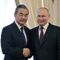 Putinas priėmė prezidento Xi Jinpingo kvietimą spalį apsilankyti Kinijoje