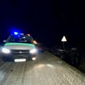 Aiškėja daugiau aplinkybių apie mirtiną avariją Raseinių rajone: žuvo jaunas vairuotojas