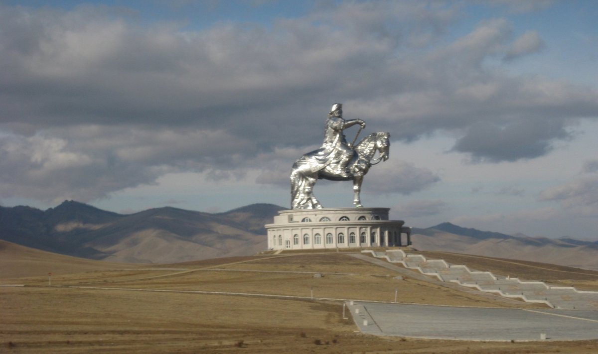 Mongolija, Čingischano skulptūra