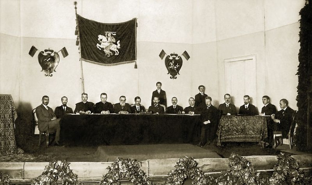 Council of Lithuania, Vilnius,1917. From the left: P. Bugailiškis, K. Bizauskas, K. Šaulys, J. Staugaitis, J. Basanavičius, S. Kairys, A. Smetona, J. Vileišis, P. Dogelis, J. Paknys, J. Šaulys, M. Biržiška, J. Stankevičius, P. Klimas