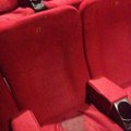 Incidentas kino teatre sukėlė šoką: ant kokių kėdžių mes sėdime?!
