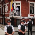 Ассанж намерен провести в посольстве Эквадора год