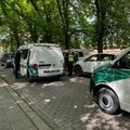 Инцидент во время пикета в Вильнюсе: ехавший по встречной полосе водитель BMW конфликтовал с полицией