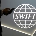 Vokietija: ES kol kas neplanuoja atriboti Rusijos nuo SWIFT