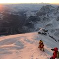 Nepalas uždraudė pavieniams alpinistams kopti į Everestą