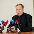 Arkivyskupas Gintaras Grušas patvirtino: mišios šalyje neatšaukiamos