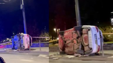 Eismo nelaimė Kauno centre: apsivertė girto vyro vairuotas automobilis, nukentėjo keleivis