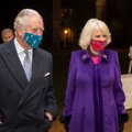 Princas Charlesas ir jo žmona Camilla paskiepyti nuo koronaviruso
