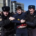 Правительство России поддержало приравнивание встреч депутатов к митингам
