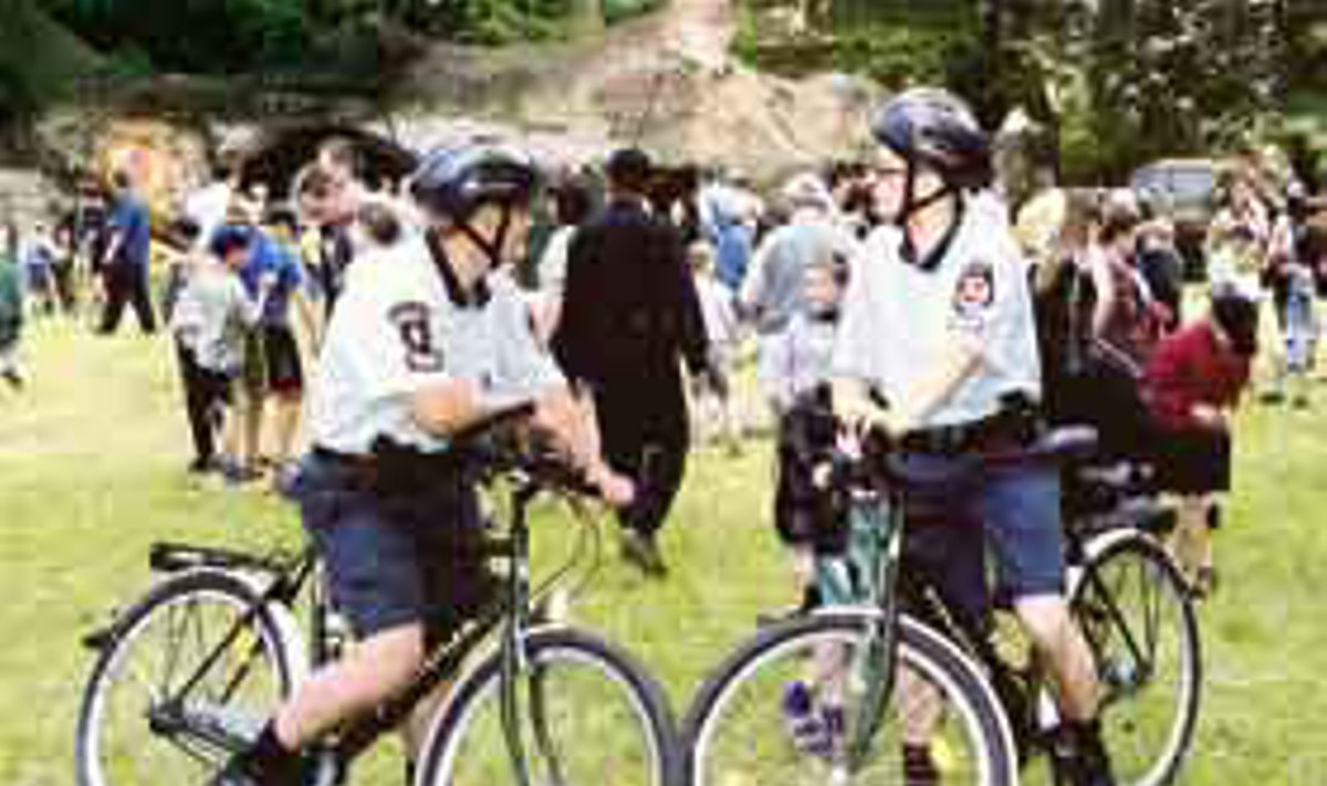 Policija su dviračiais