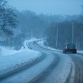 Kelininkai ragina vairuotojus būti atidžiais, įspėja apie pavojus keliuose