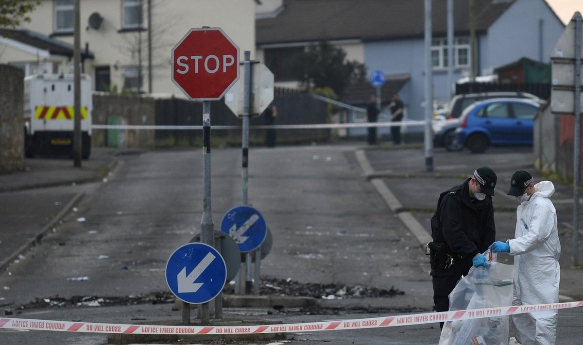 Po žurnalistės nužudymo Šiaurės Airijoje policija suėmė du paauglius