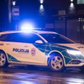 Lietuvos policija per garsiakalbius bando atkreipti nesilaikančių karantino taisyklių dėmesį