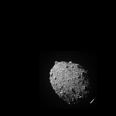 NASA misijos DART erdvėlaivis trenkėsi į asteroida Dimorphos.