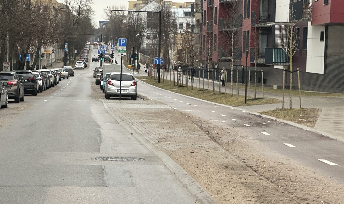 Vilniaus gatvės skęsta smėlyje