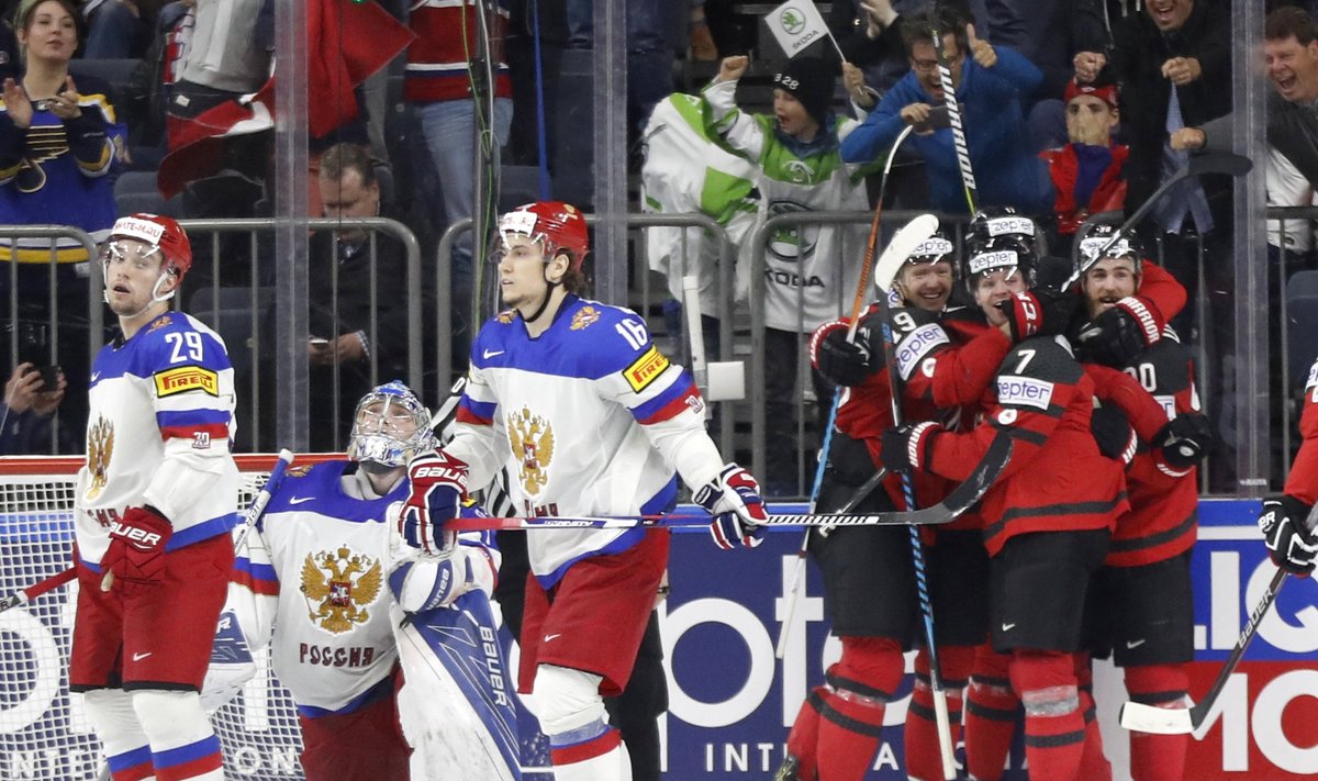 Kanada įveikė Rusijos rinktinę ir žengė į finalą