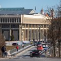 Выясняются мотивы молодого человека, который бросил коктейли Молотова во двор парламента Литвы