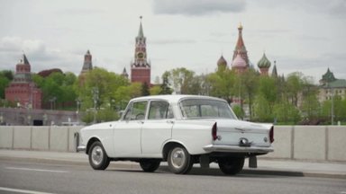 „Renault“ pasitraukus iš Rusijos, moskvičiaus gerbėjai nesutaria dėl ambicijų atnaujintį jo gamybą