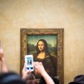 Į paveikslą „Mona Liza“ Luvre sviestas tortas