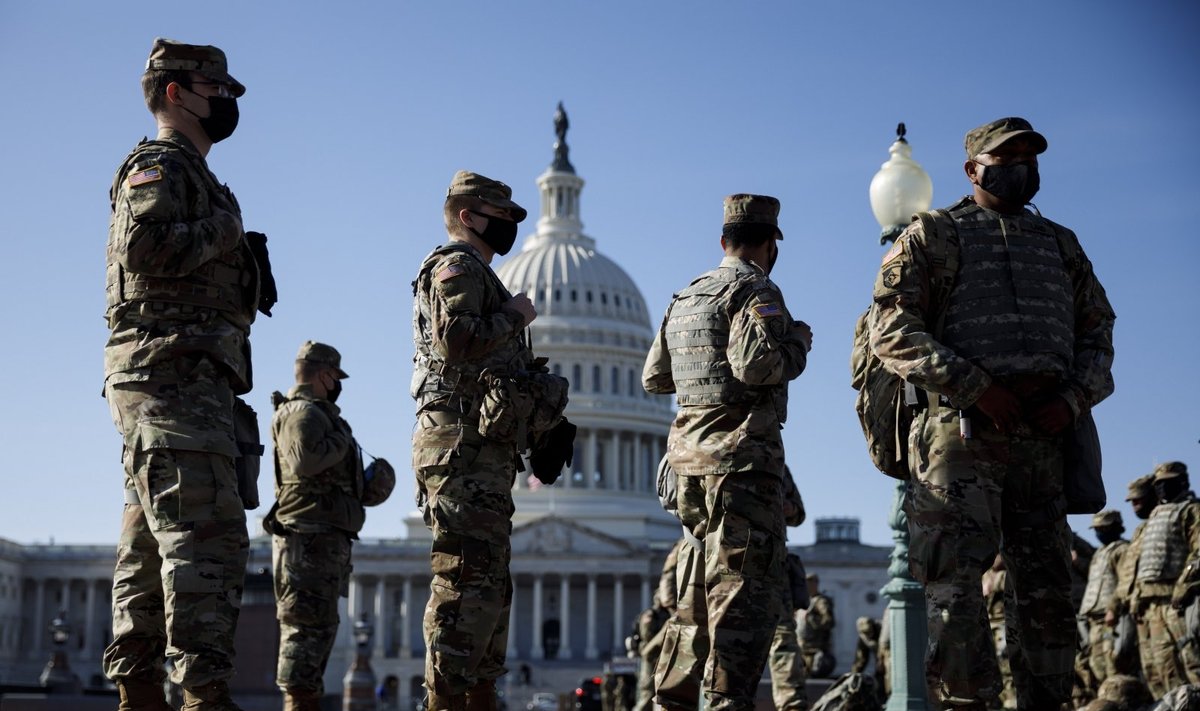 JAV nacionalinė gvardija saugo Kapitolijų