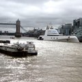 Londonas apstulbęs: Temzėje – prašmatni rusų milijardieriaus jachta