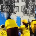El Salvadore pradėta su nusikalstamomis grupuotėmis susijusių grafičių naikinimo kampanija