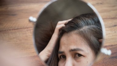 Nuo žilų plaukų iki paaštrėjusios uoslės: 8 požymiai, kad jūsų organizmą neigiamai veikia stresas