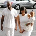Paviešintos slaptos K. Kardashian dukros religinių apeigų nuotraukos