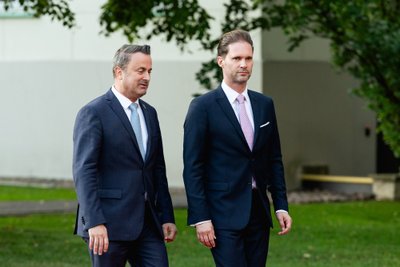 Liuksemburgo ministras pirmininkas Xavier Bettel su sutuoktiniu Gauthier Destenay
