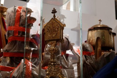 Iš Paryžiaus katedros išgelbėtos relikvijos