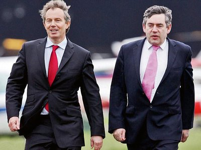 Blairas ir Brownas Leiboristų partiją iš masinio judėjimo pavertė modernia politine mašina, valdoma stipraus lyderio. Jiems pavyko išlaikyti partiją valdžioje trylika metų iš eilės. Simono Jenkinso knygos „Trumpa Anglijos istorija“ iliustracija