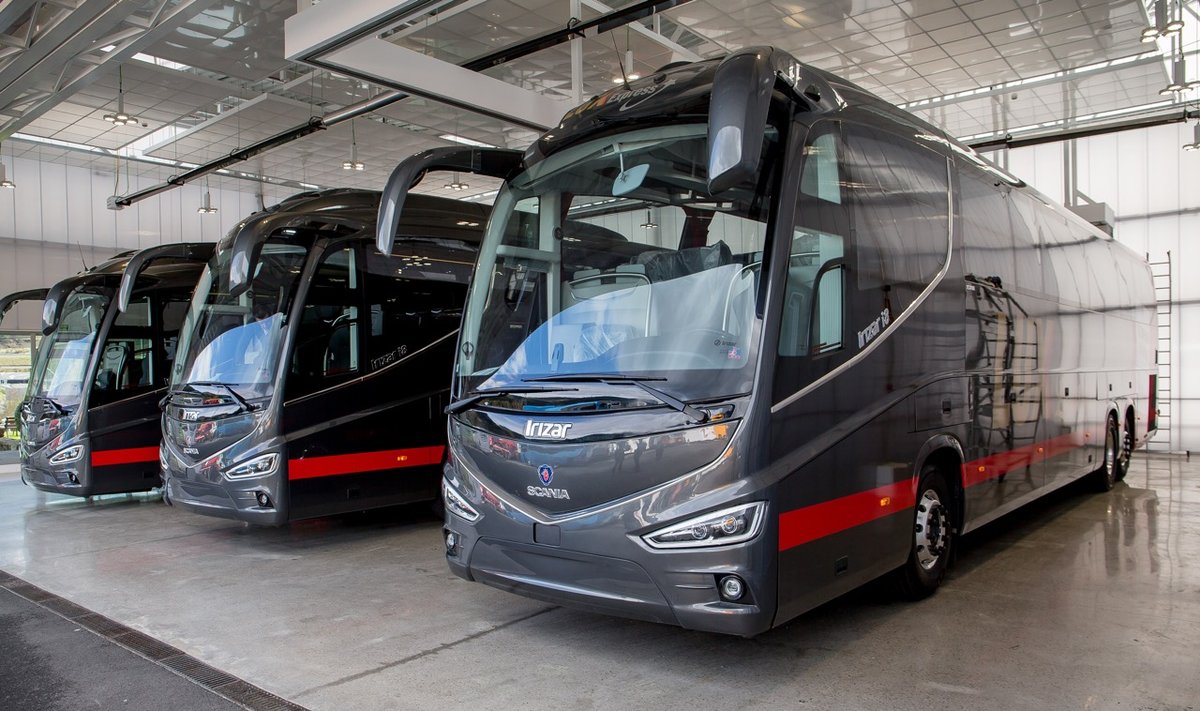 Nauji "Lux Express" autobusai