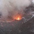 Unikalūs kadrai: aktyvus ugnikalnis nufilmuotas iš gyvybei pavojingo taško