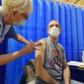 Veikiausiai bus paskelbtas perspėjimas smarkiai alergiškiems žmonėms nesiskiepyti „Pfizer“ vakcina