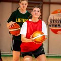 Penkios išeivijos lietuvės beldžiasi į merginų krepšinio rinktinės duris
