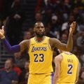 NBA naktis: neeilinis „Lakers“ tandemas ir siautėjantis Hardenas
