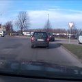 Internete plinta vaizdo įrašas apie keistus vairuotojų santykius Klaipėdoje