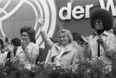 Valentina Tereškova, Margot Honecker ir Angela Davis 1973 m.
