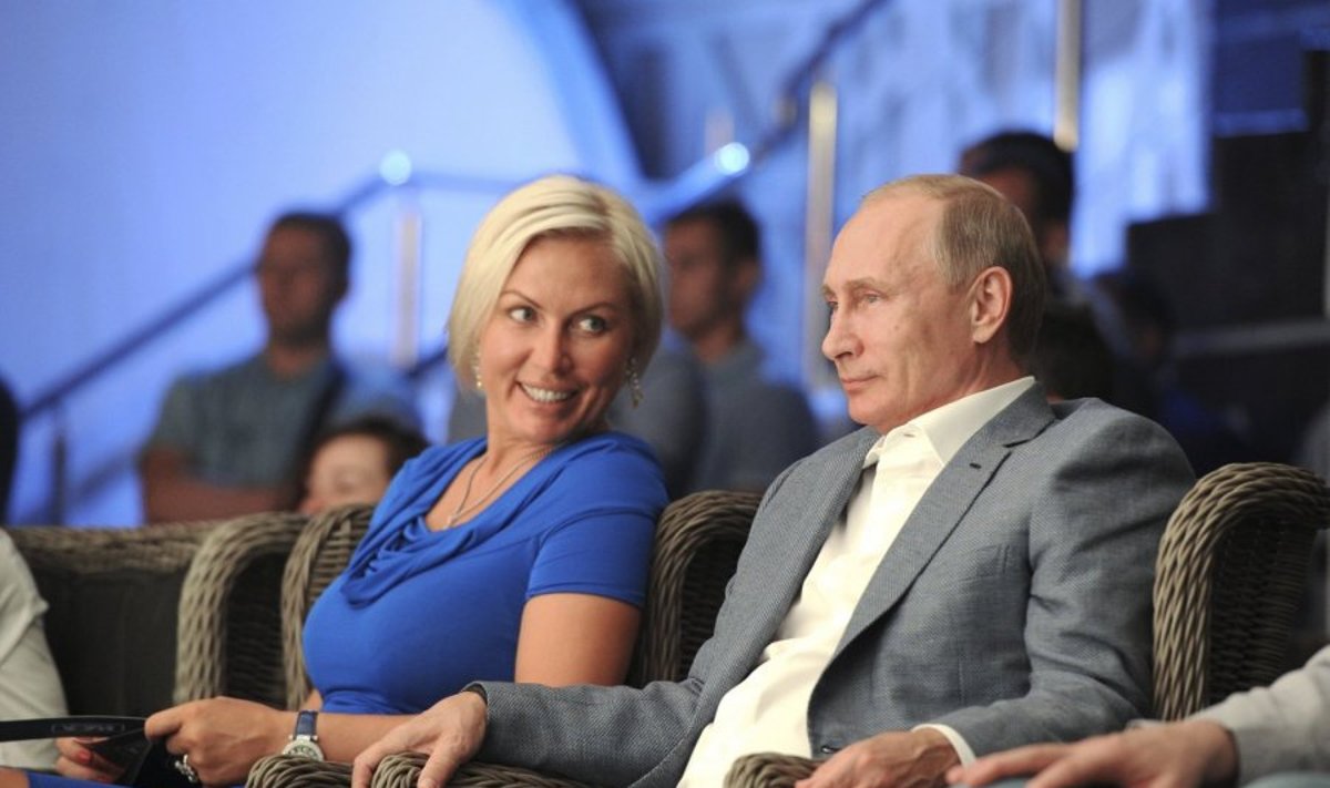 Natalija Rogozina, Vladimiras Putinas