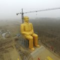 Pasėlių laukuose – milžiniška Kinijos komunistų lyderio skulptūra