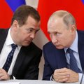 Путин создал для Медведева еще одну должность - первый зампредседателя Военно-промышленной комиссии РФ
